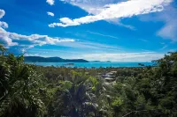 Private Stone House Hotels in Cannonvale