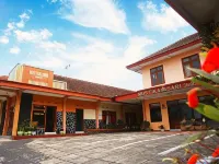 Mustika Sari Hotel Batu Hotels near Batu Secret Zoo