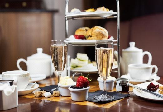 2. 더 로열 하이랜..