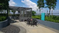 Maya Bay Residences SplashMania Hotels in Tanjung Dua Belas