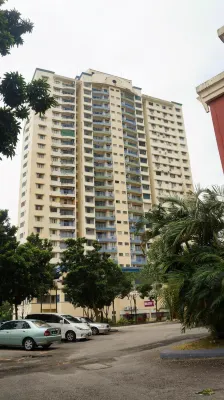 AFamosa Purple Dream Residence Condotel Homestay Hotel di Pegoh