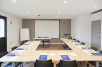 Campanile Pau Hotels in Morlaas