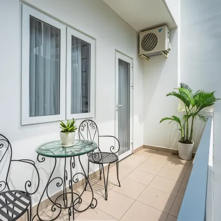 SaigonOne Serviced Apartment Отели рядом с достопримечательностью «Парк 30/4»