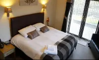 Ban-Car Hotel Hotels near Willows Animal Sanctuary