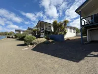 Kangaroo Island Bayview Villas Hotels in Kingscote