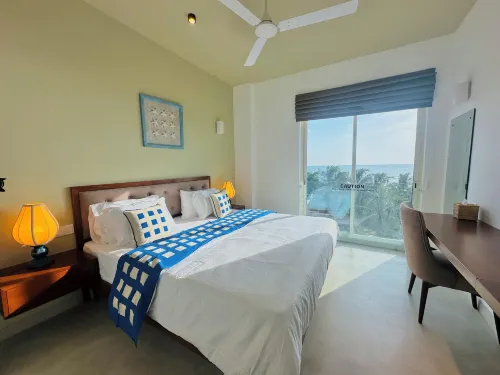 50 By The Sea - 2 Yıldız