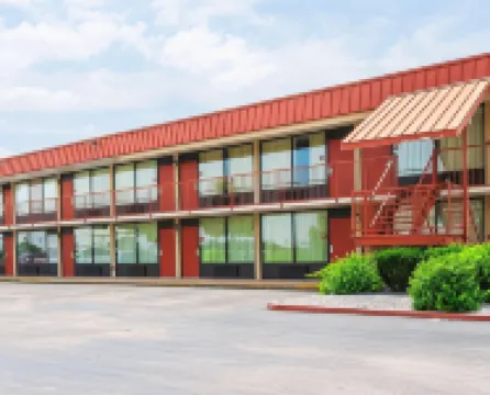 Econo Lodge Dyersburg I-155