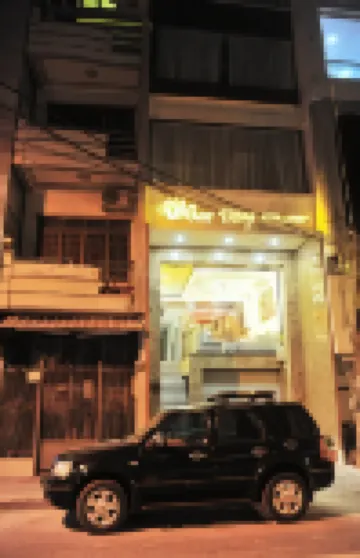 Sen Vang Luxury Hotel Hotels near i resort