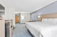 Quality Inn & Suites on the River