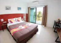 P Bliss Hotel - Balkon