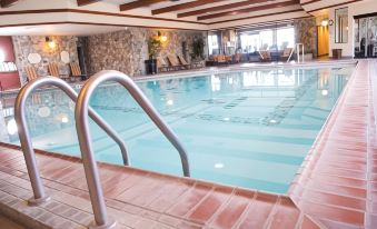 Carson Valley Motor Lodge and Suites