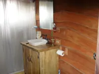 Beautiful Log Cabin in Tinamaste with stunning views of waterfall and forest Hotels in Perez Zeledon