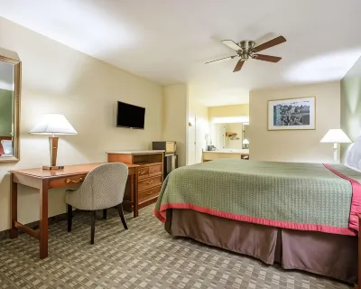 Rodeway Inn Delano Hotels near Victoria's Christian Books & Flower Shop