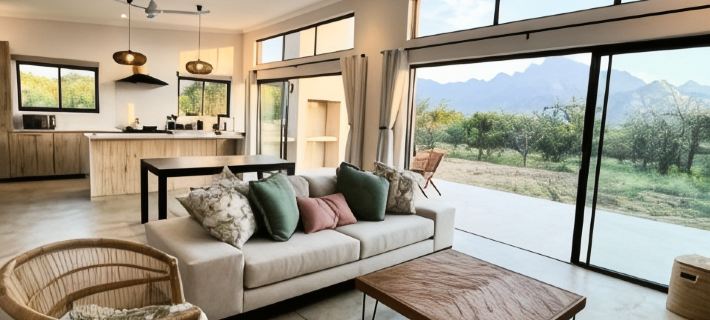 24 Degrees South Country Estate Hotele w: Mopani