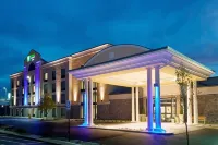 Holiday Inn Express & Suites Batavia - Darien Lake Hotels in Batavia