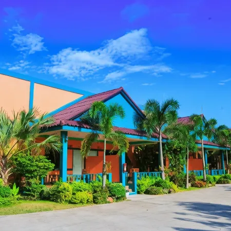 PailinResort Отели в г. Трат