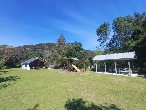 Te Mata Lodge Hotels in Te Puru