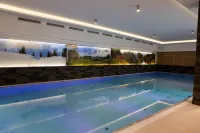 Hotel Astoria - Pools