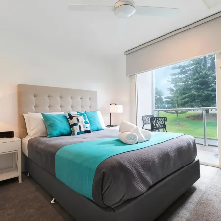 Apartments 521