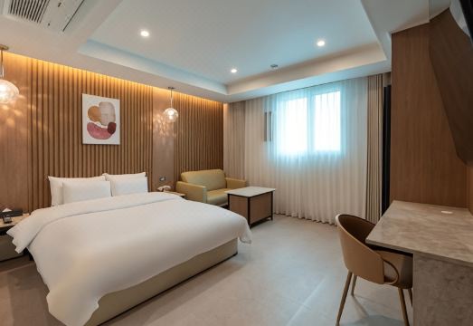 하운드호텔 제천역