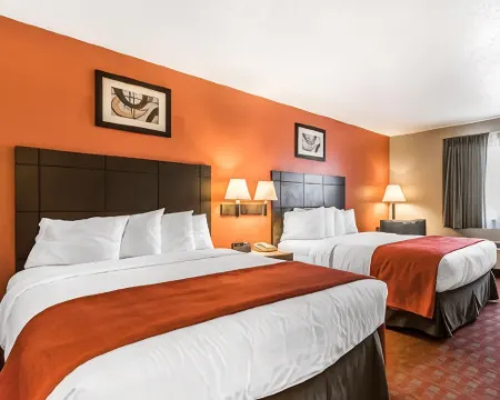 Quality Inn & Suites Hotels in La Vergne