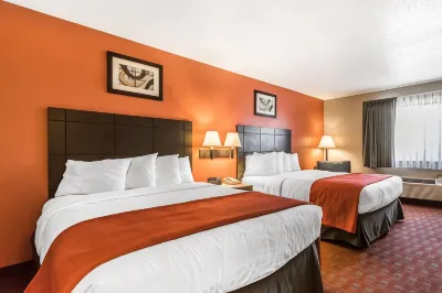 Quality Inn & Suites Hotels in La Vergne