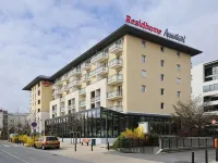 Residhome Paris-Massy Hotels in Massy