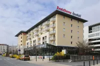 Residhome Paris-Massy Hotels near Parc de Vilgénis