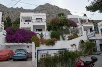 Tatsis Apartments
