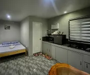Golden Sunset Inn