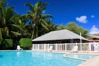Combate Beach Resort - Pools