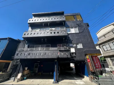 Guest House Aroma - Hostel  otelleri