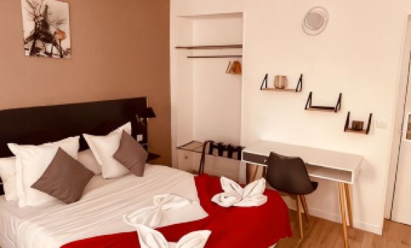 Jeff Hotel