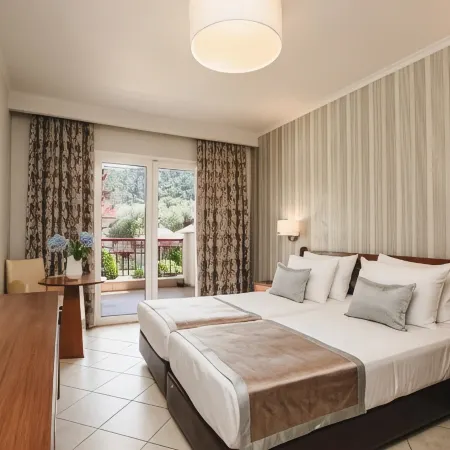 Electra Hotel