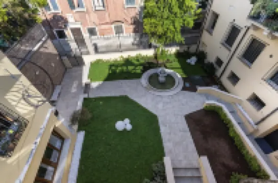 卡德拉方特飯店 住宿飯店