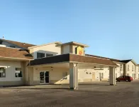 Super 8 by Wyndham Meadow Lake