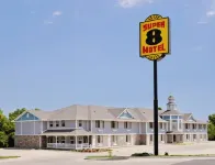 Super 8 by Wyndham Arkansas City KS Hotel a Winfield
