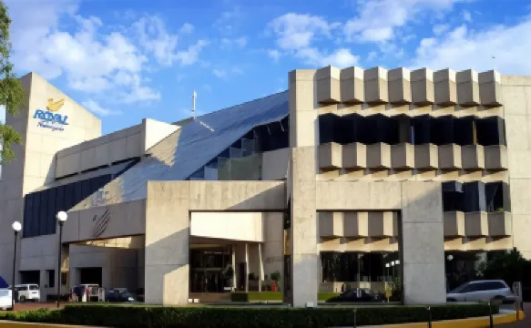 Royal Pedregal Hotels near Six Flags México