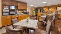 Best Western Plus New England Inn  Suites Hotel a Middletown