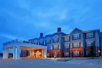 Holiday Inn Express & Suites MILWAUKEE AIRPORT by IHG