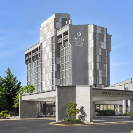 Delta Hotels by Marriott Somerset Отели рядом с достопримечательностью «Ukrainian Cultural Center»