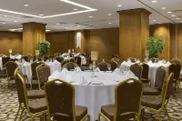 Ramada Plaza by Wyndham Izmit - Aamiainen
