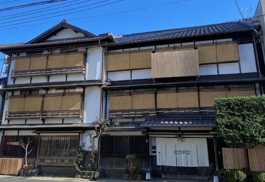 차로쿠 혼칸의 전통적인 복도