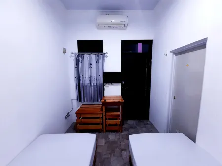 Puri Allisa Syariah Отели в г. Cipocok Jaya