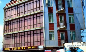 Petrovsk Hotel