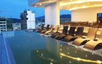 Majestic Premium Hotel - Infinity Pools