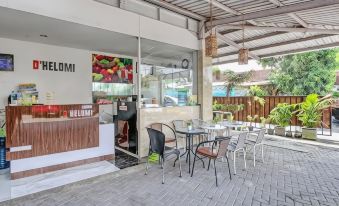 Collection O 90253 DHelomi