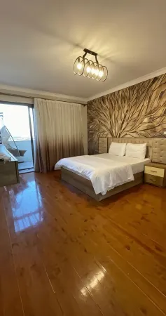 Beverly Hills Inside Villa