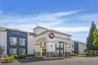 Best Western Plus Twin View Inn  Suites Hotels in Redding