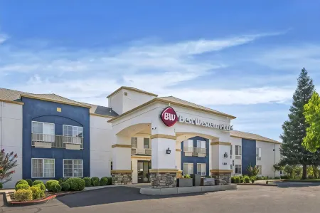 Best Western Plus Twin View Inn Suites